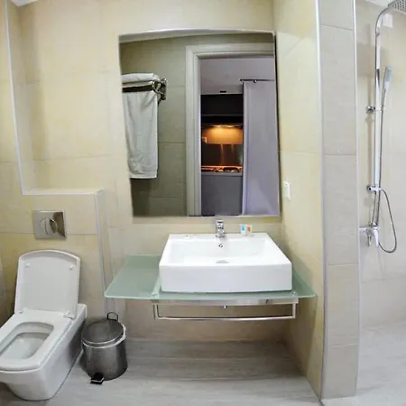 Apartament Vliho Bay & *