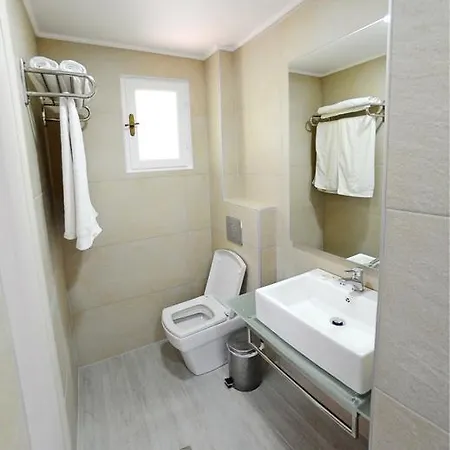 Vliho Bay & Apartament *