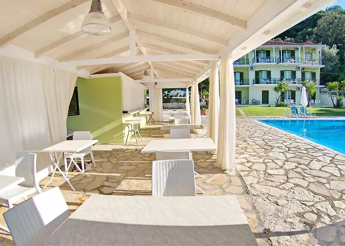 Vliho Bay & Apartment