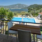 Vliho Bay & Daire *