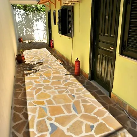 Apartment Vliho Bay & *