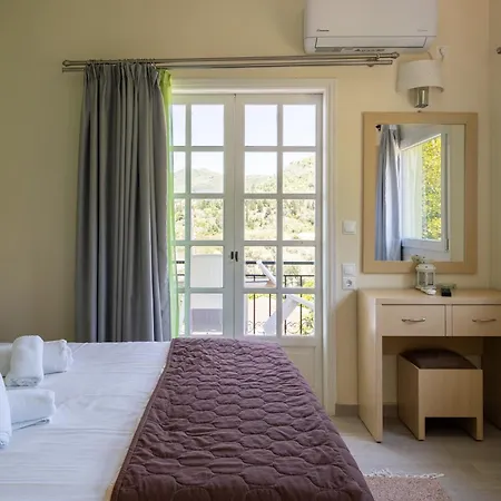 Vliho Bay & Apartment