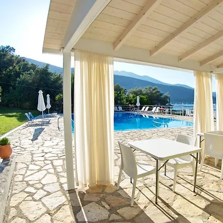 Vliho Bay & Apartment